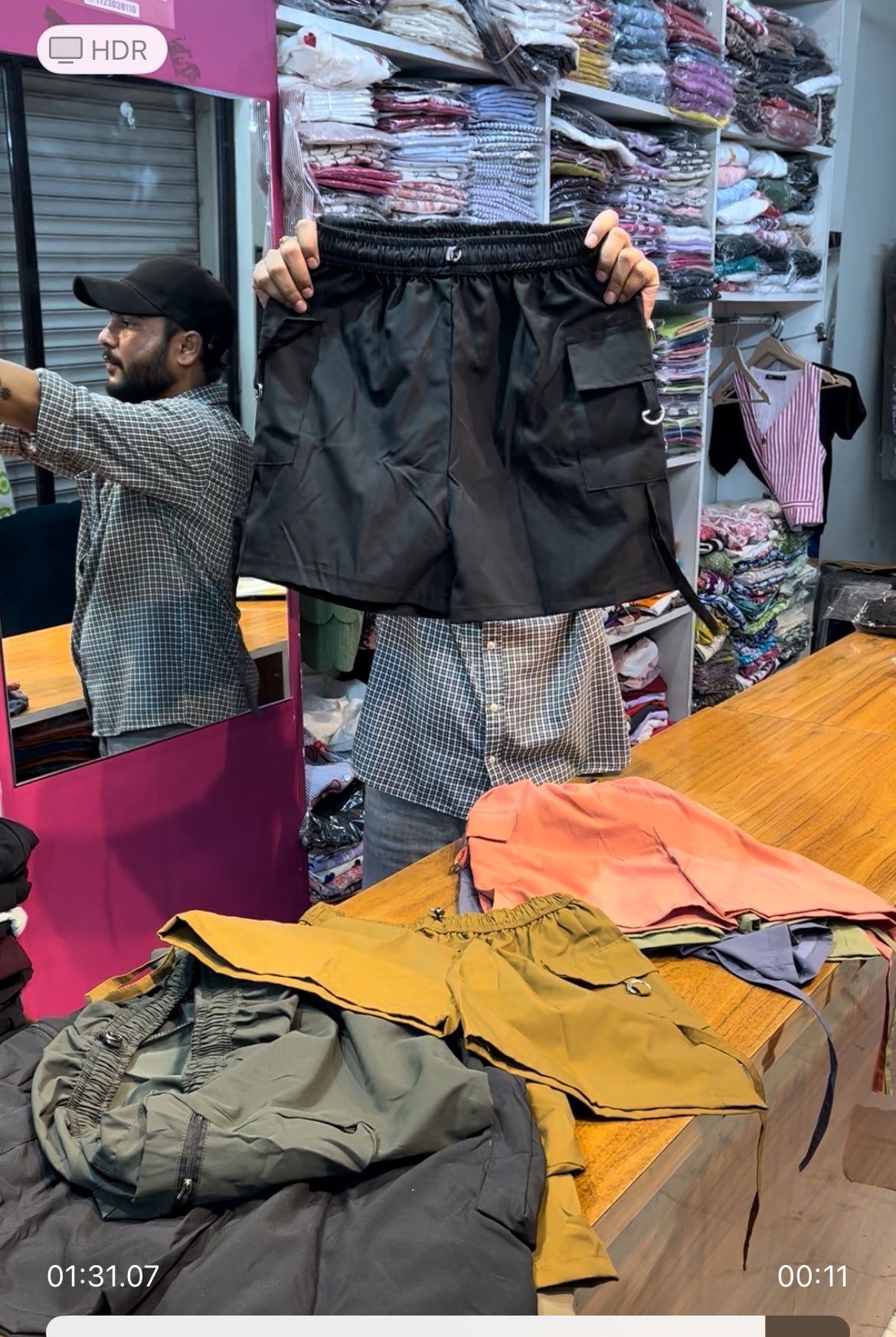 Buckle cargo shorts