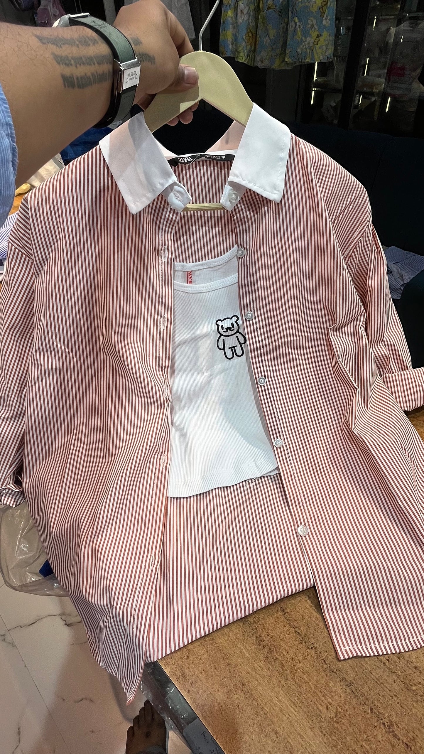 Shirt with inner