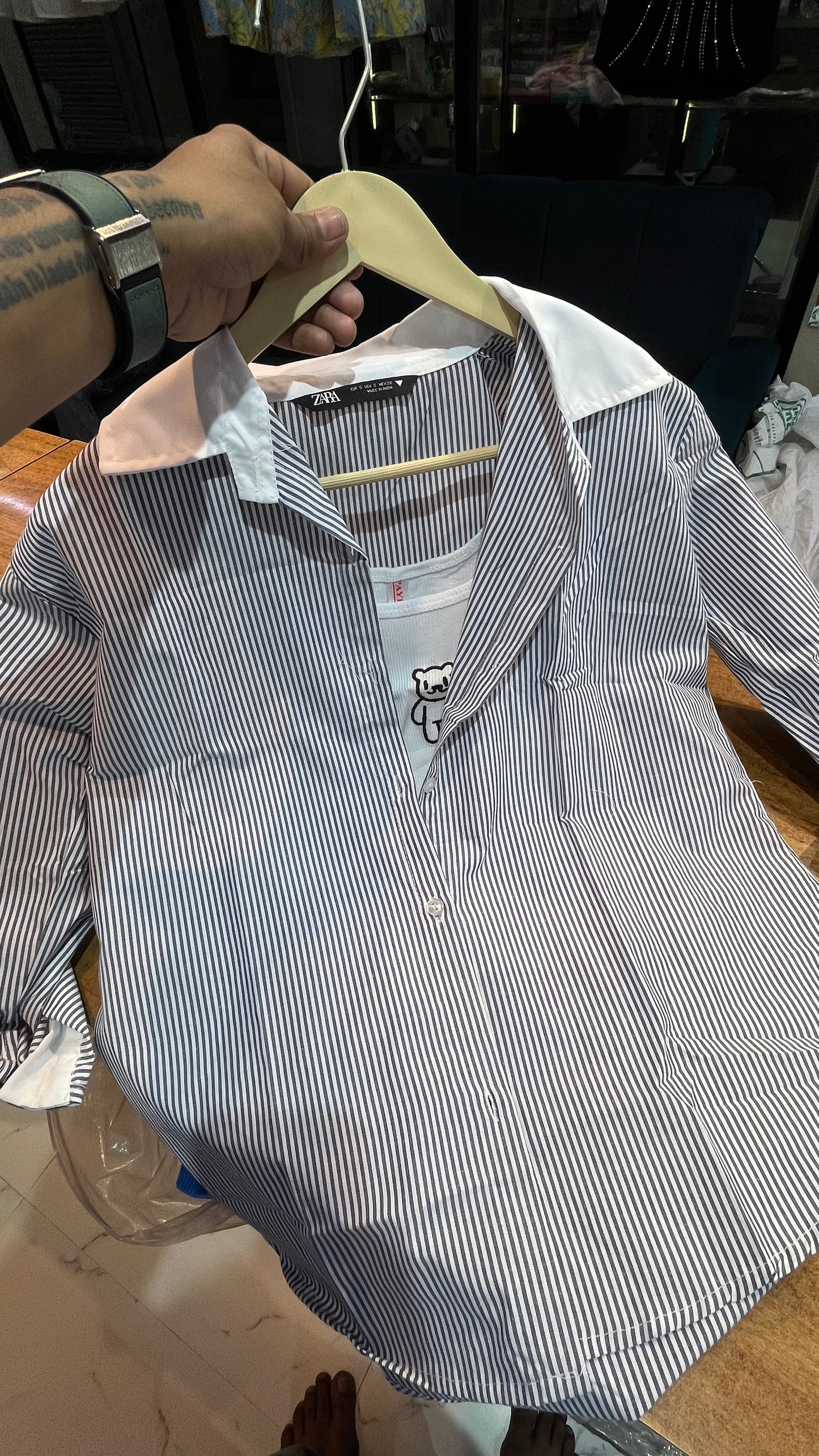 Shirt with inner