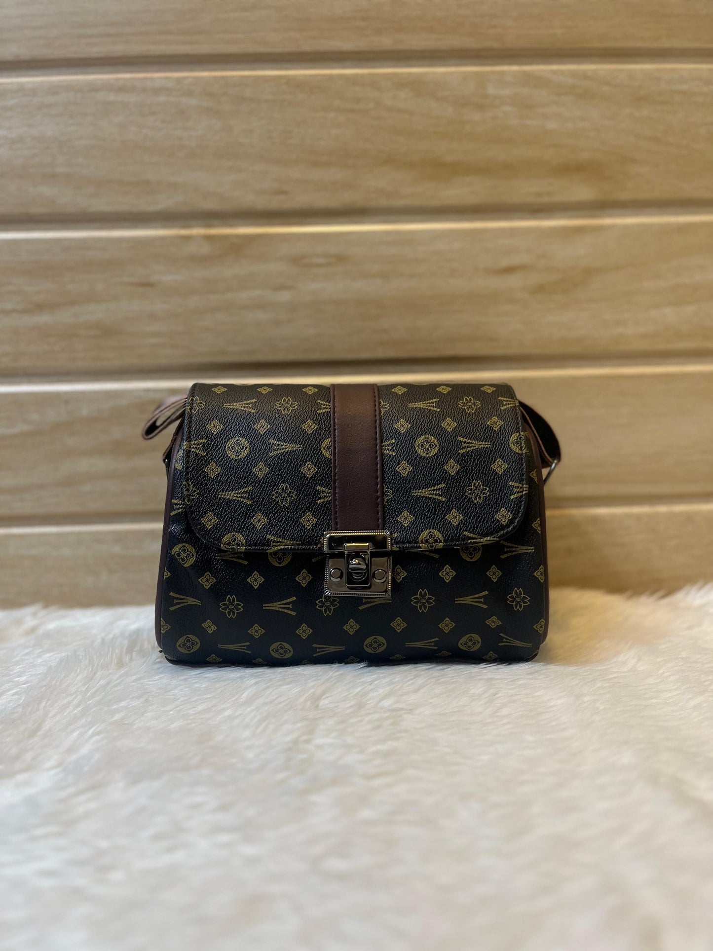 BRAND PRINTs SLING BAG