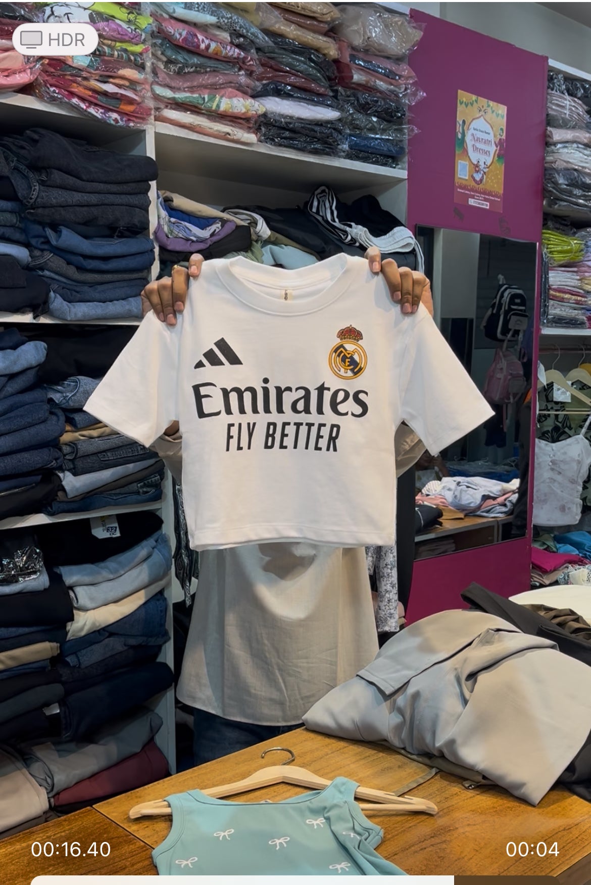 Crop Emirates tshirt