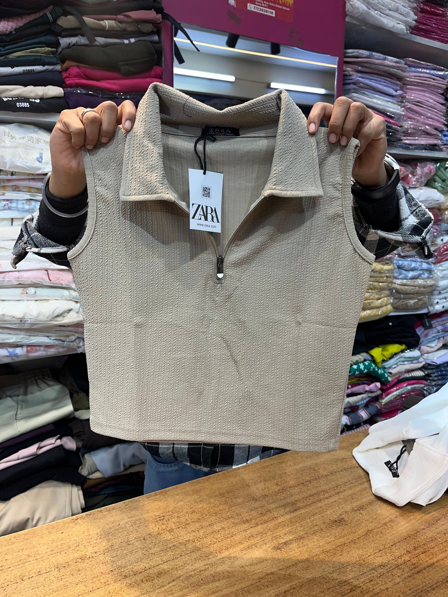 Zipper tank top