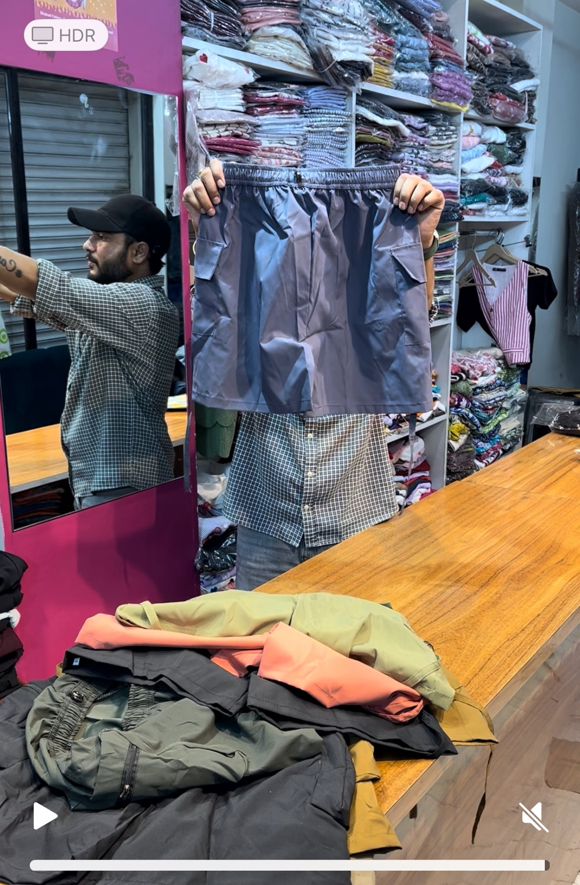 Buckle cargo shorts