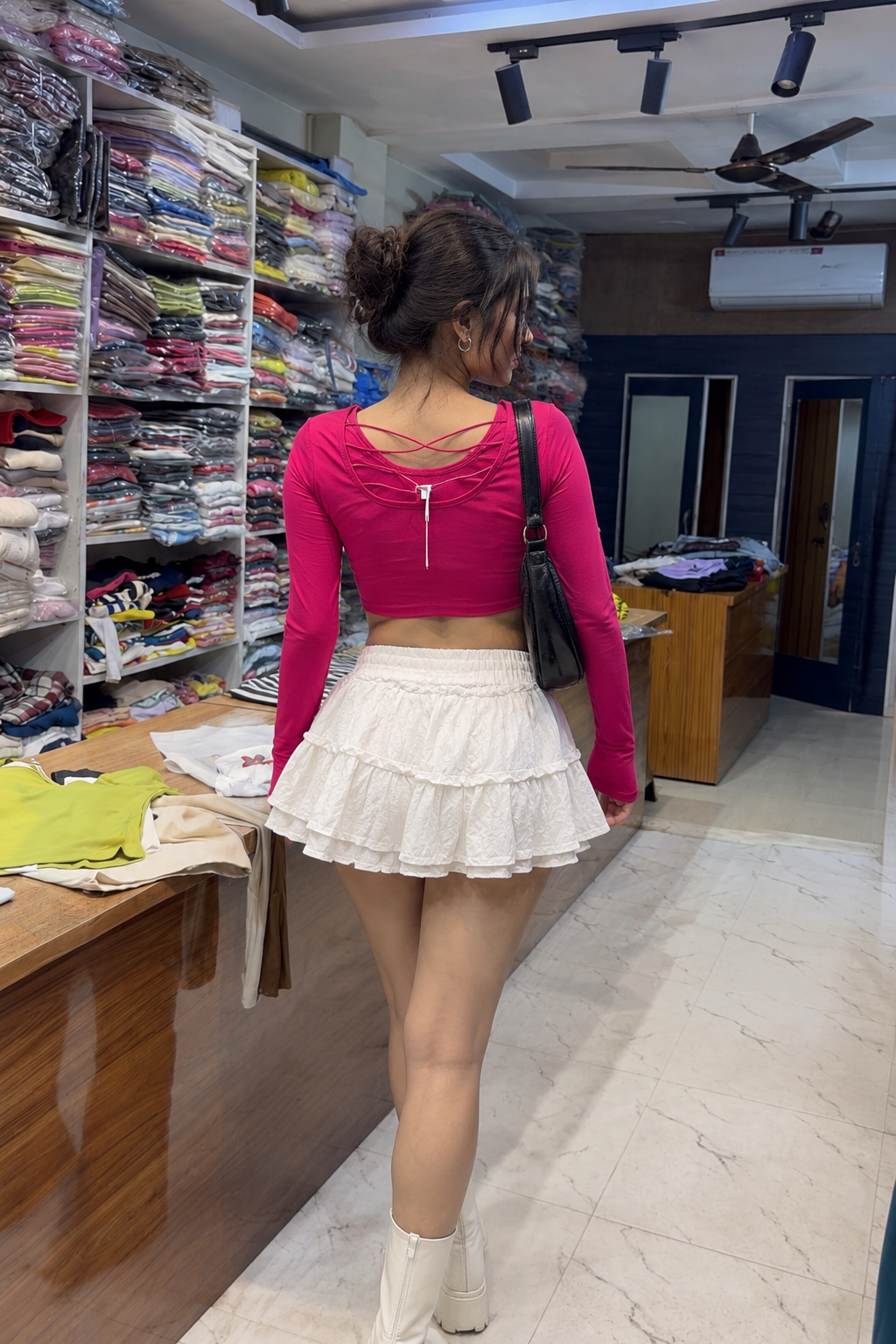 BACKLESS FULL SLEEVE TOP