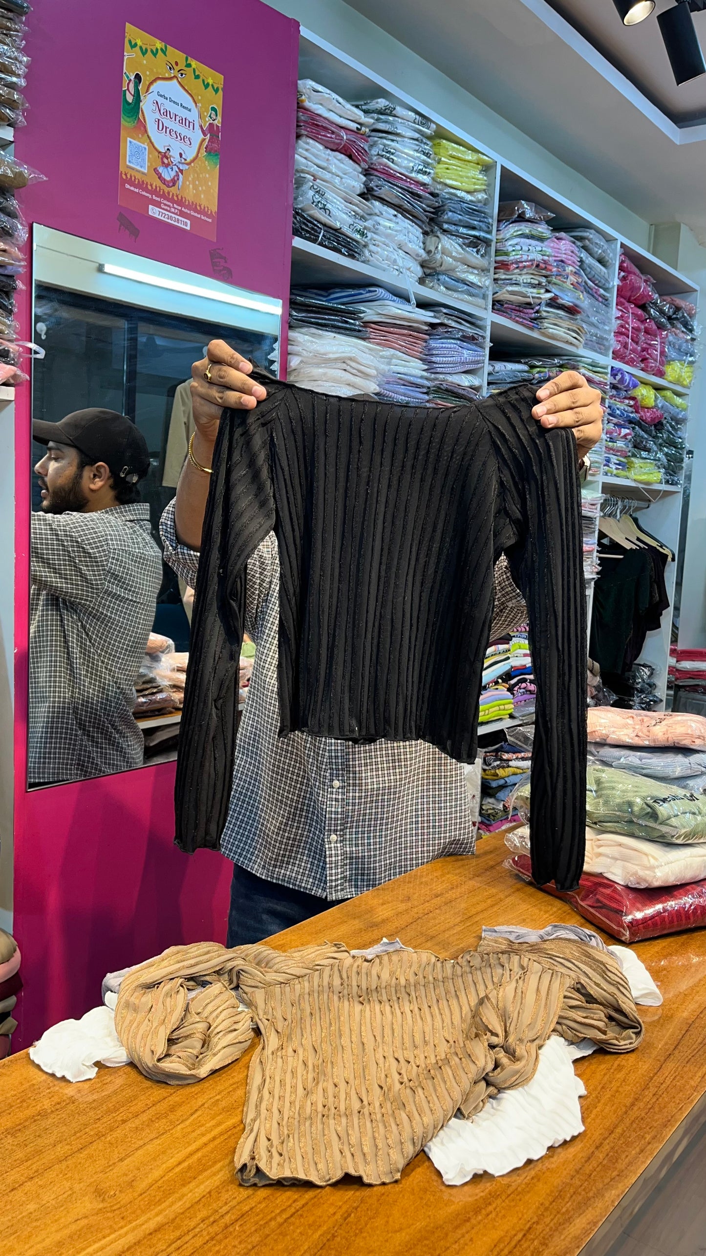 BOAT NECK TOP