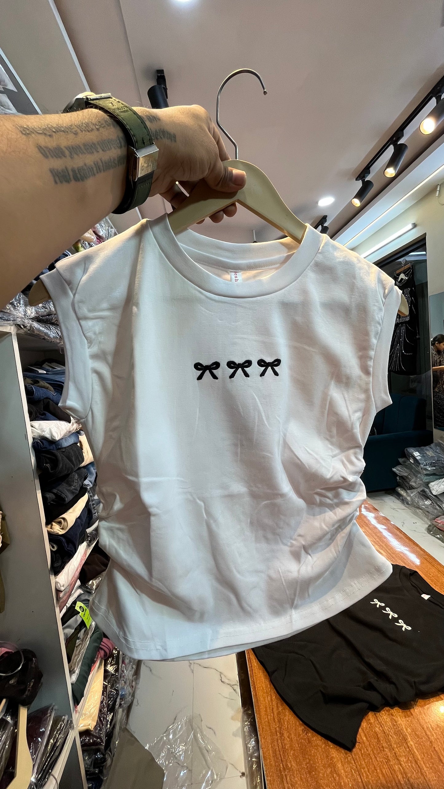 CUTE BOW TOP