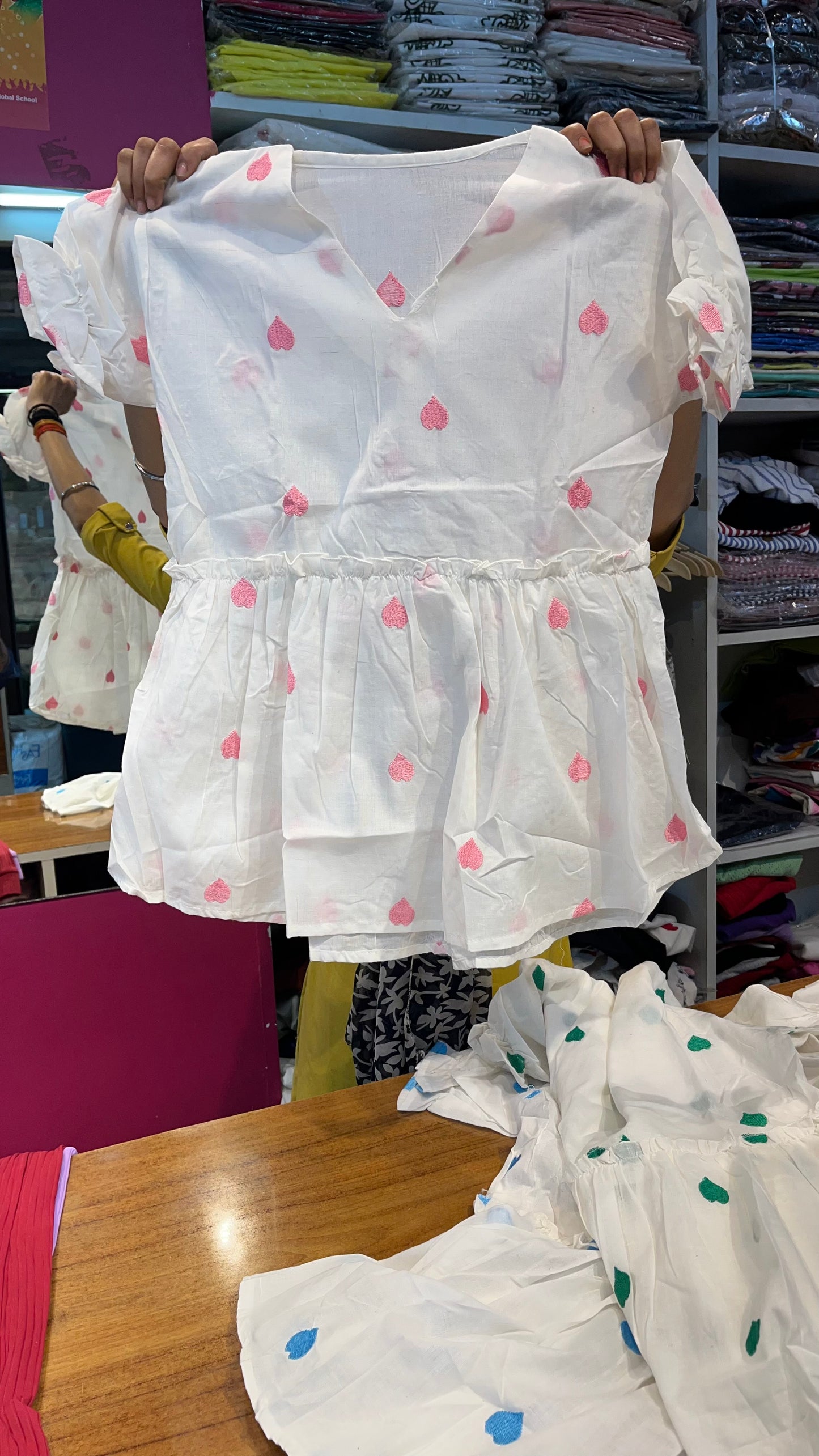 HEART SHAPE TOP