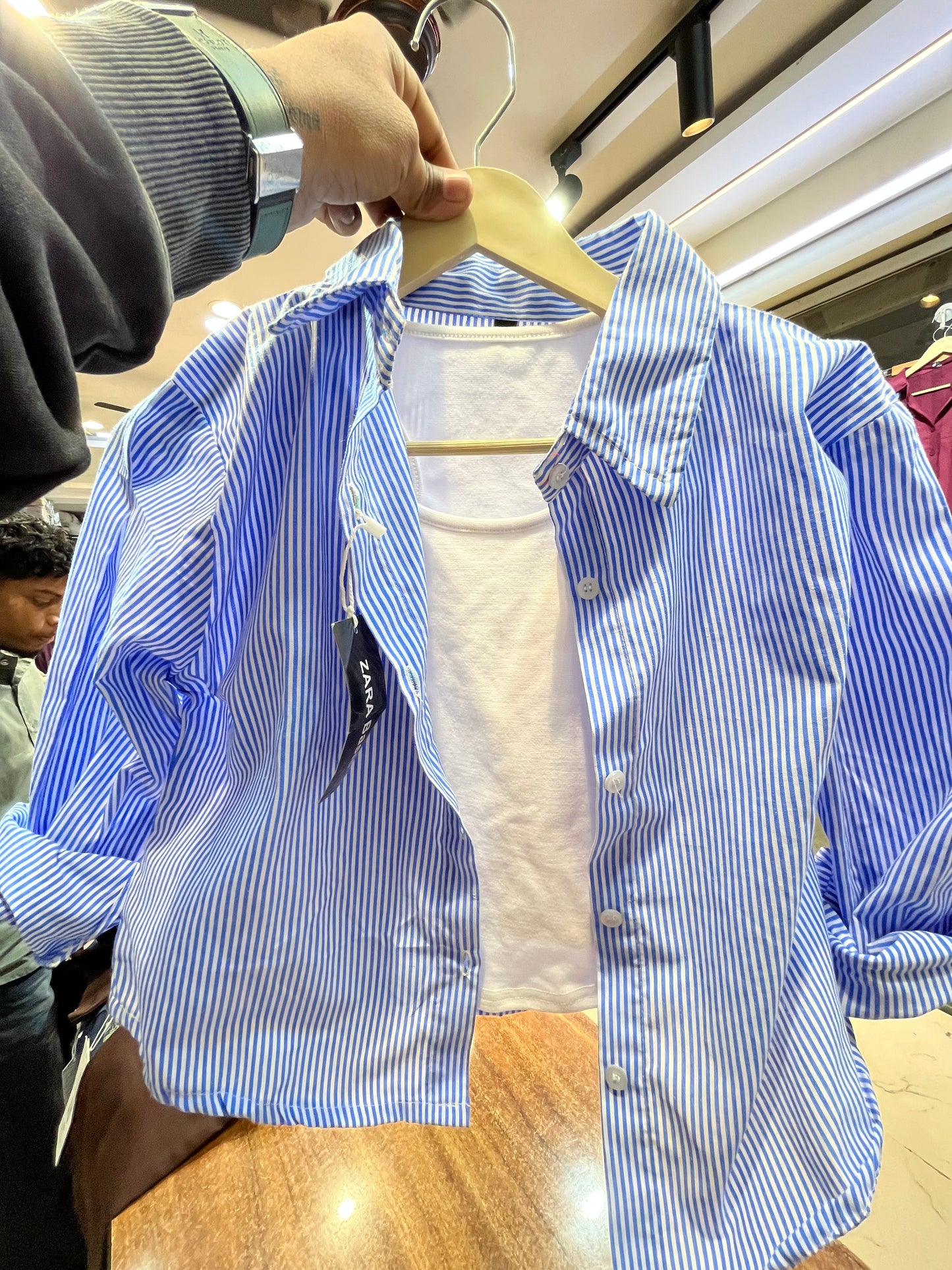 Crop shirt with inner