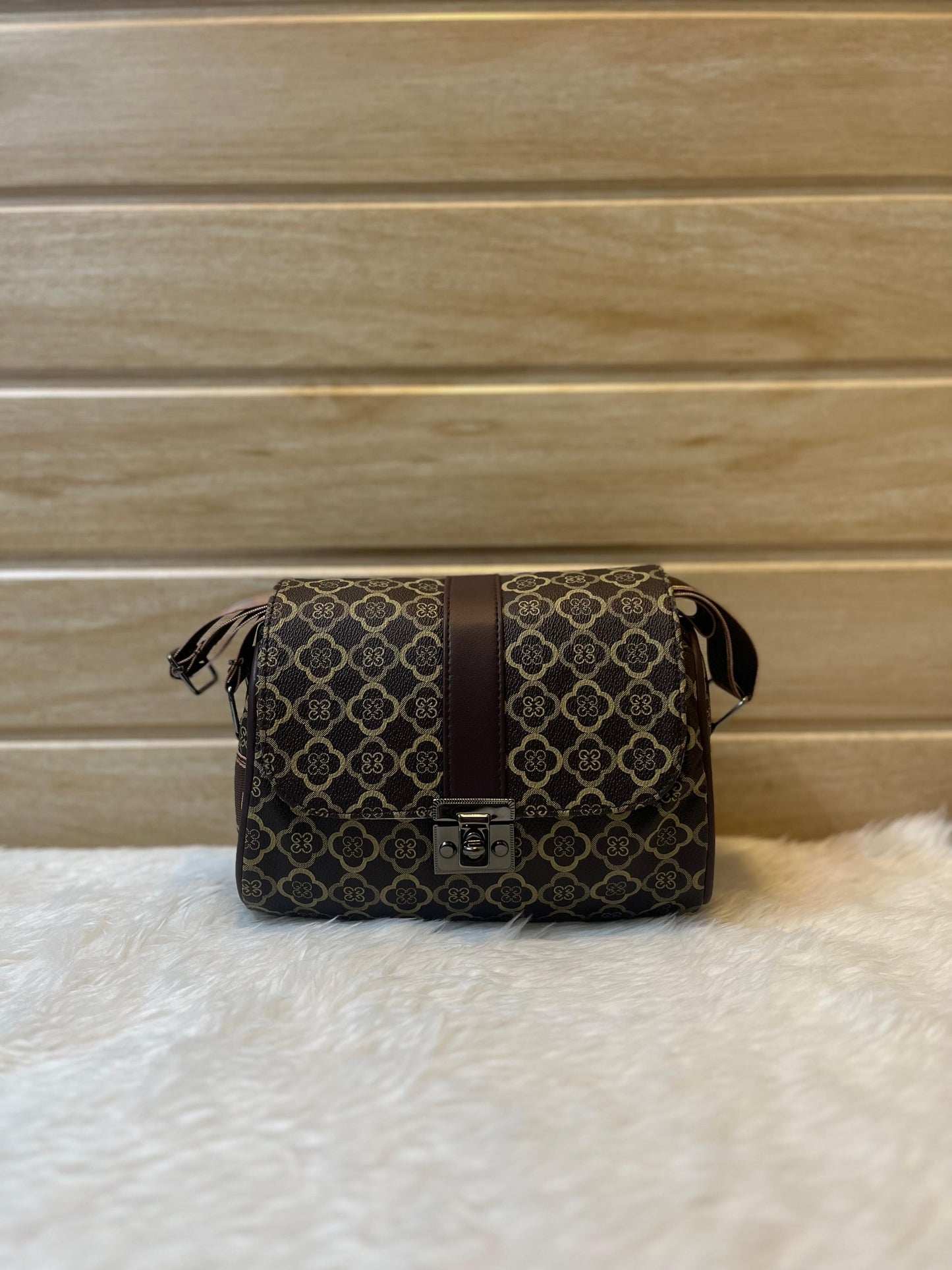 BRAND PRINTs SLING BAG