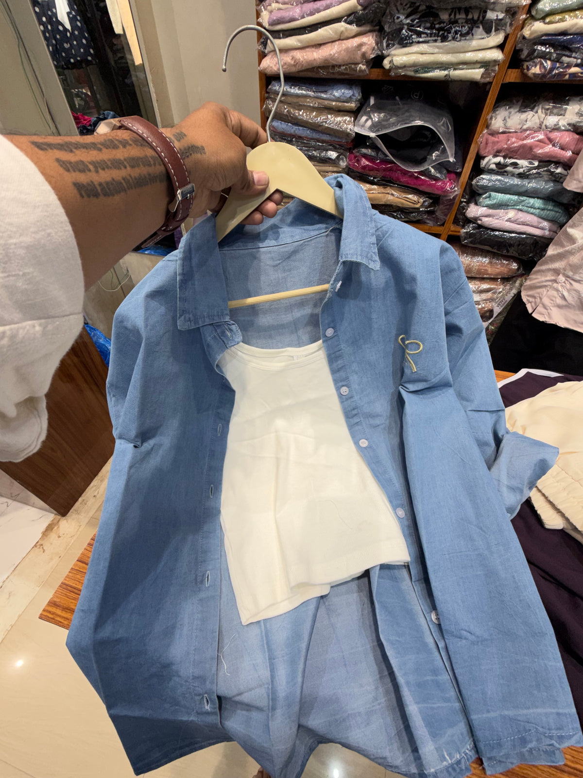 Shirt with inner